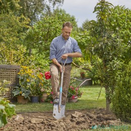 4078500042765 GARDENA NATURLINE PUNTSPADE D-GREEP 117 CM STEEKSCHOP